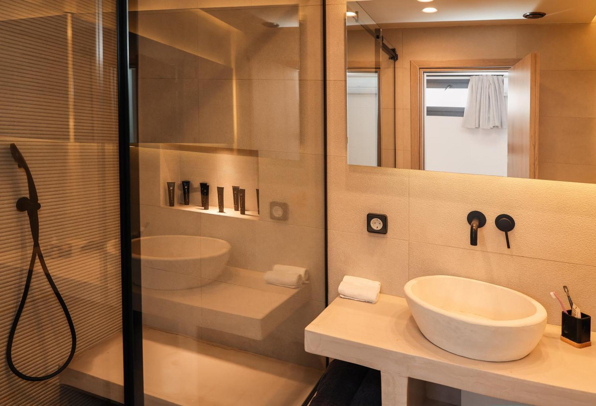 North Wind Luxury Suites 伊亚 外观 照片