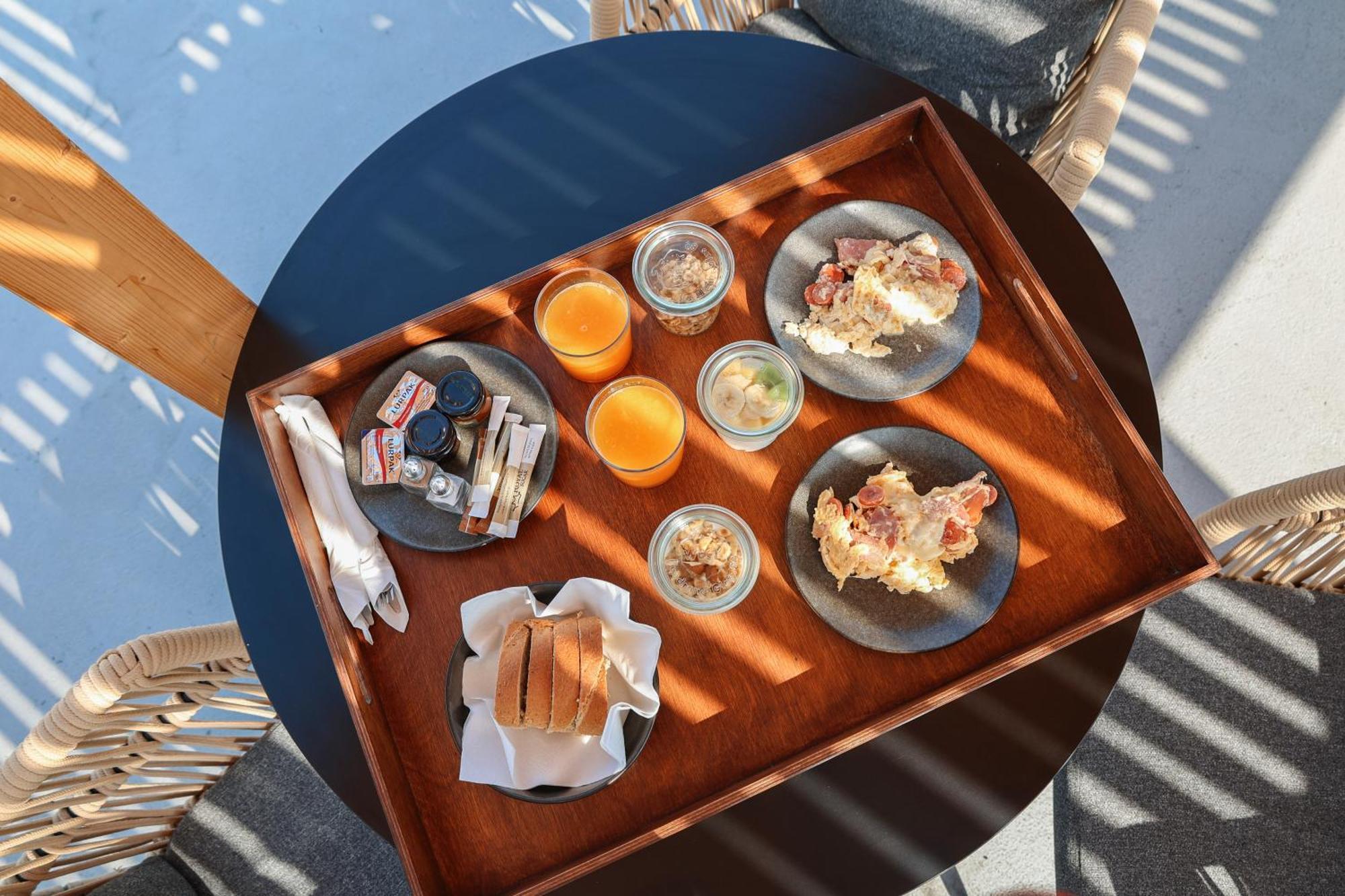 North Wind Luxury Suites 伊亚 外观 照片